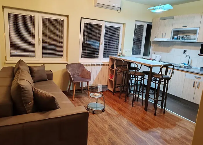 Cozy Green House